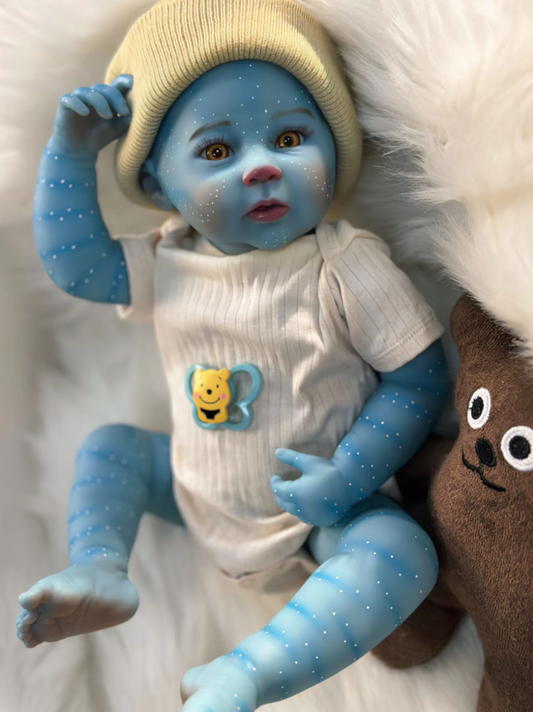 „Nova“ – Avatar-inspirierte Reborn-Puppe mit Leuchteffekt – 50 cm Silikon-Babypuppe mit 3D-Hautstruktur & Gelben Augen