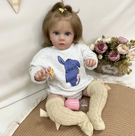 Clara – 60 cm Soft-Silikon Reborn Babypuppe mit 3D-Handbemalung und eingepflanztem Haar
