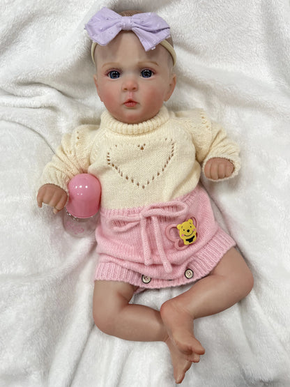 Lia – 48 cm liebevoll gestaltete Reborn Babypuppe mit natürlichem Charm