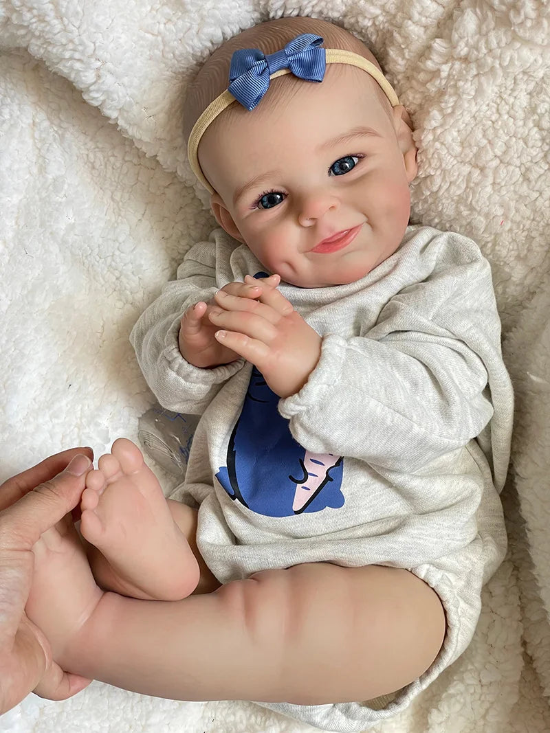 Mia – 50 cm lebensechte Reborn Babypuppe mit strahlend blauen Augen & süßem Lächeln